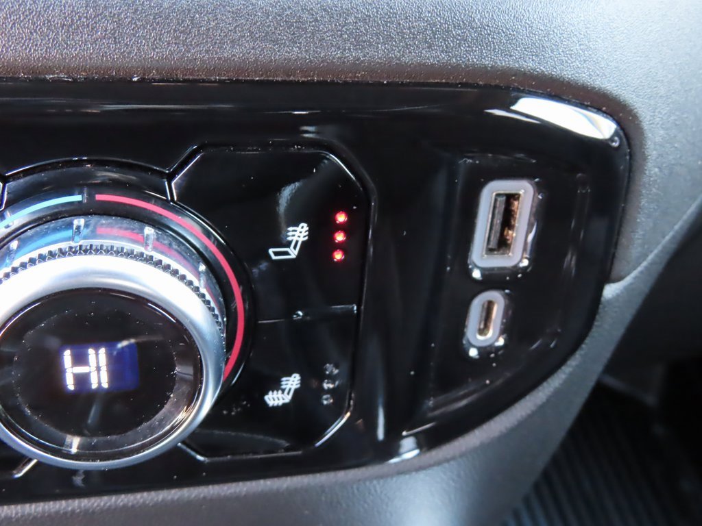 Certified 2022 GMC Sierra 1500 Elevation w/ LPO, Elevation Black Package image 7