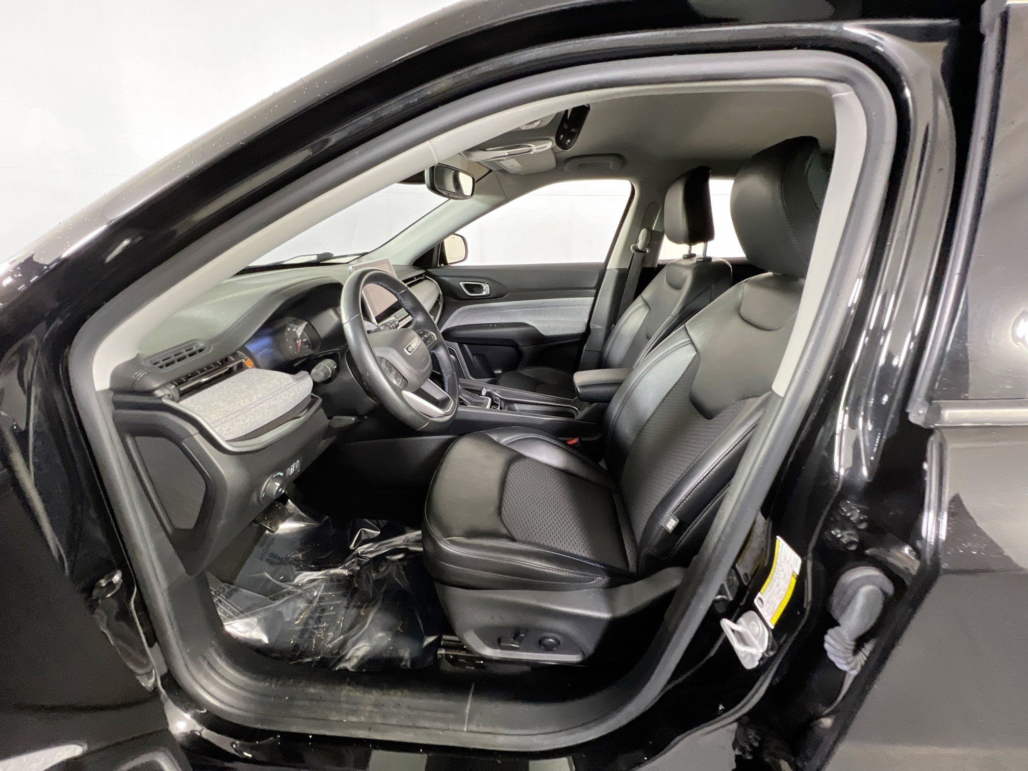 Used 2022 Jeep Compass Latitude w/ Convenience Group image 19