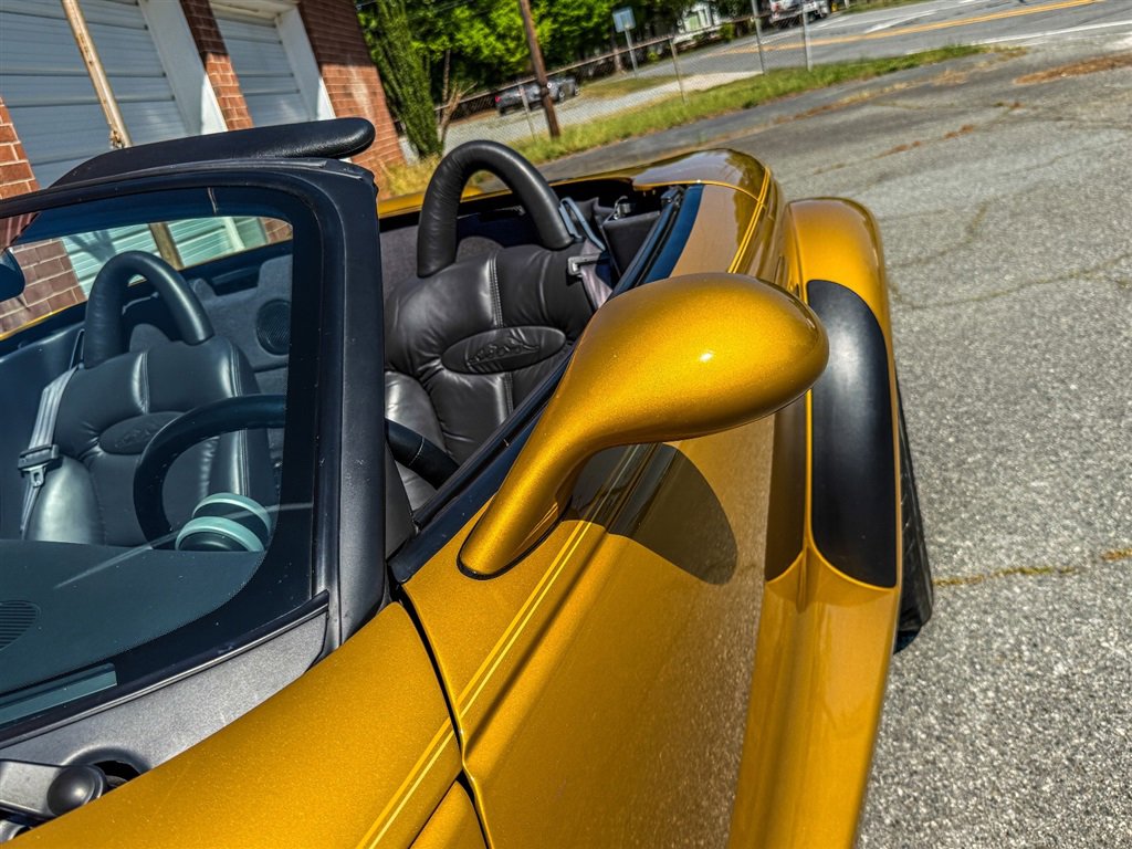 Used 2002 Chrysler Prowler image 23