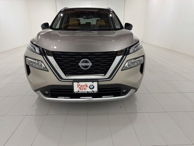 Used 2022 Nissan Rogue Platinum w/ Head-Up Display Package AWD/4WD image 8