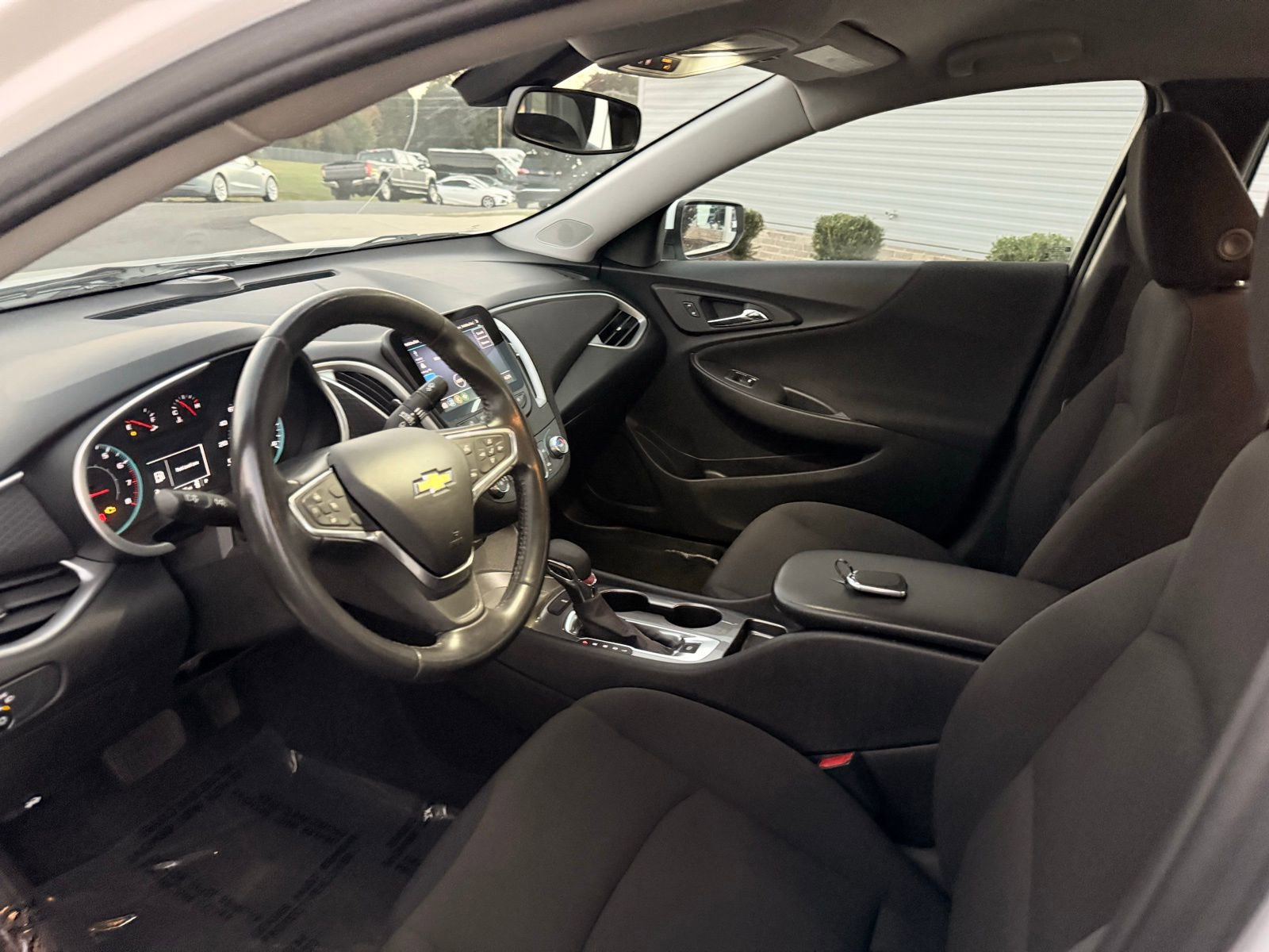 Used 2022 Chevrolet Malibu RS image 15