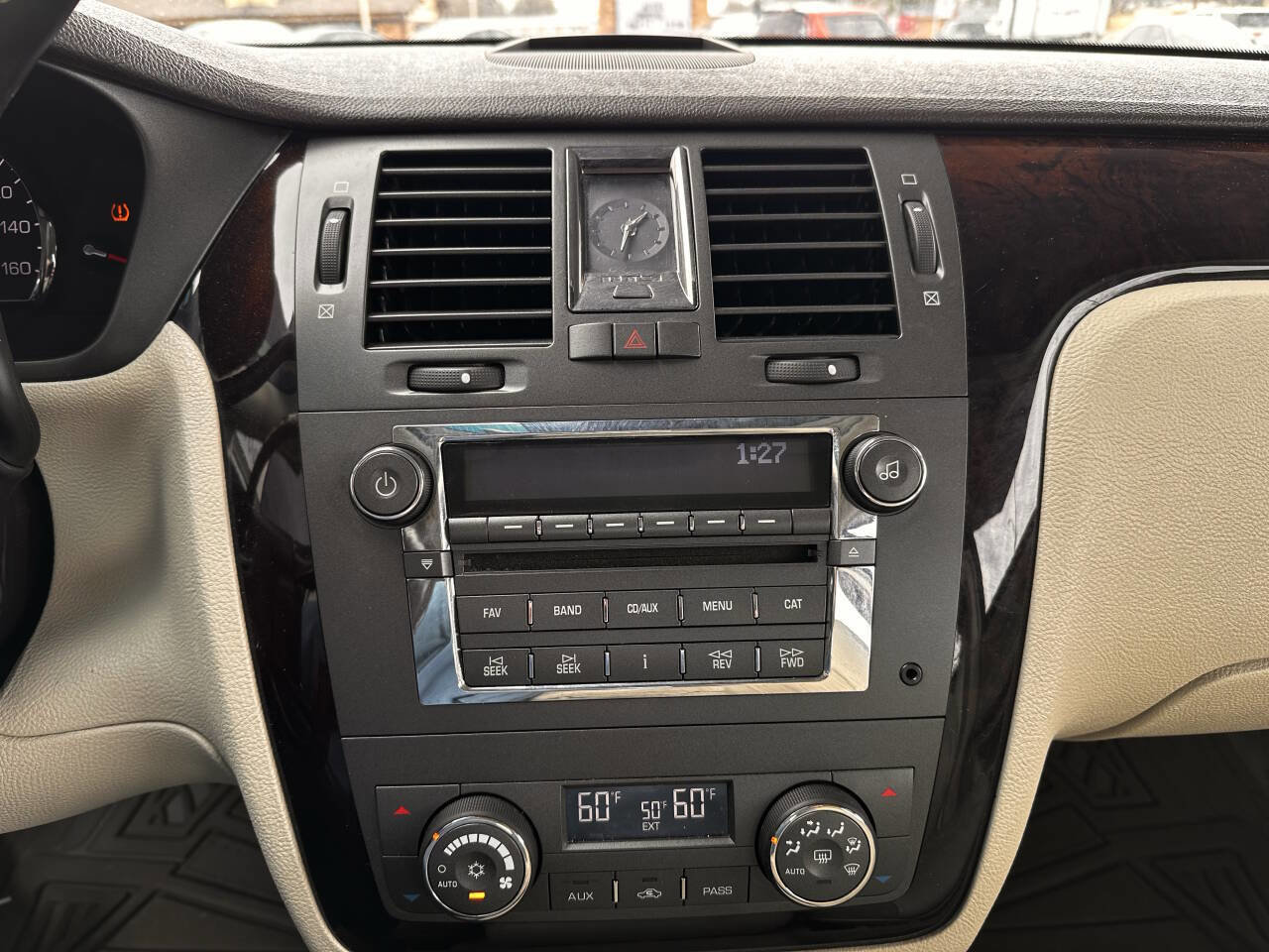 Used 2009 Cadillac DTS FWD image 14