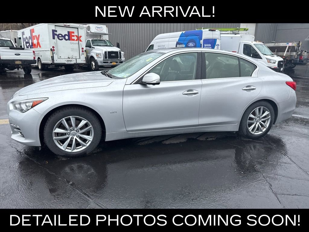 Used 2016 INFINITI Q50 Premium w/ Driver Assistance Package image 3
