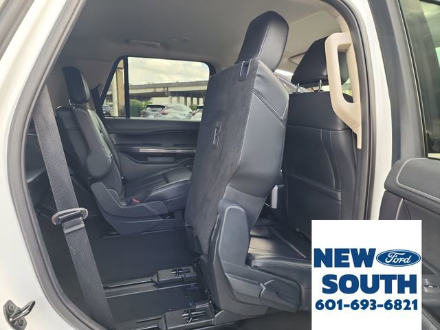Used 2024 Ford Expedition XLT image 36