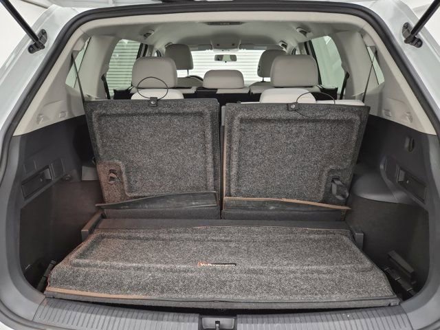 Used 2019 Volkswagen Tiguan S image 8