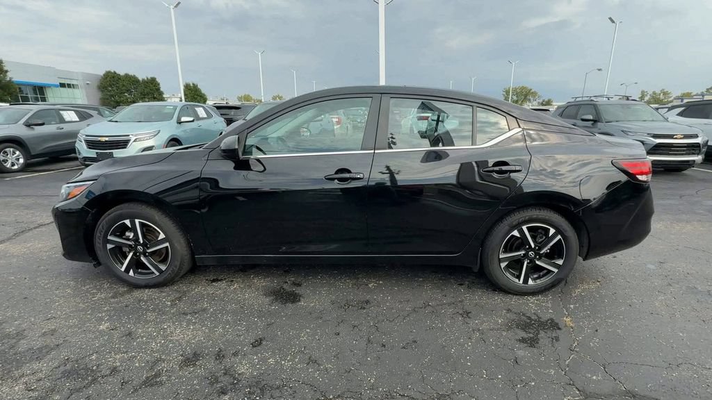 Used 2024 Nissan Sentra SV FWD image 5