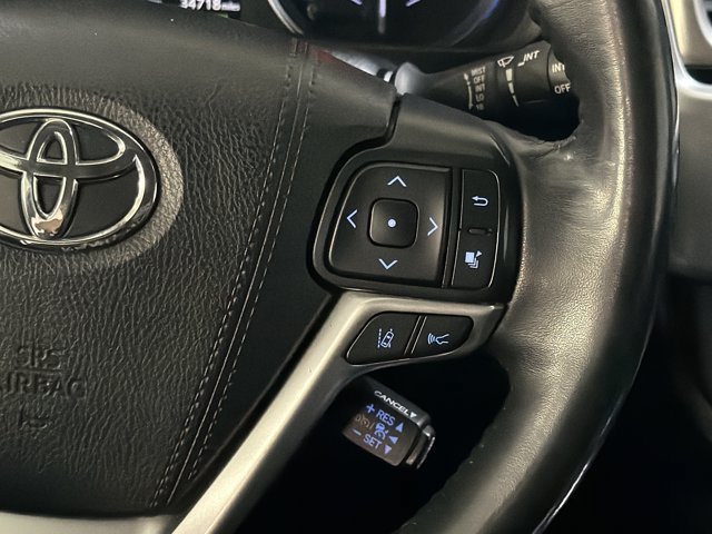 Used 2019 Toyota Highlander Limited w/ Protection Package #3 AWD/4WD image 31