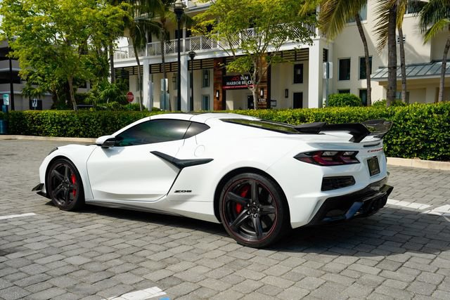 Used 2024 Chevrolet Corvette Z06 w/ Z07 Performance Package RWD image 58