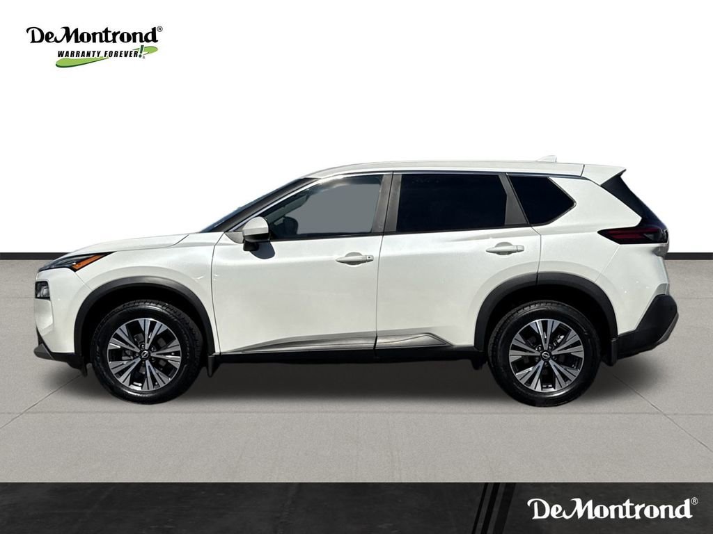 Used 2023 Nissan Rogue SV image 5