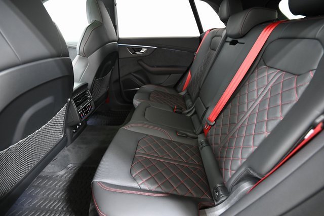 New 2026 Audi Q8 Prestige image 9