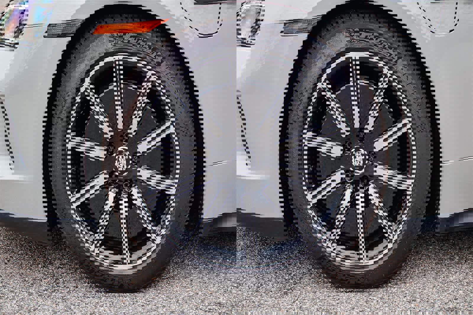 Used 2025 Porsche Taycan w/ Sport Chrono Package image 9