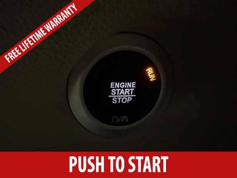 Used 2024 Chrysler Pacifica Limited FWD image 17