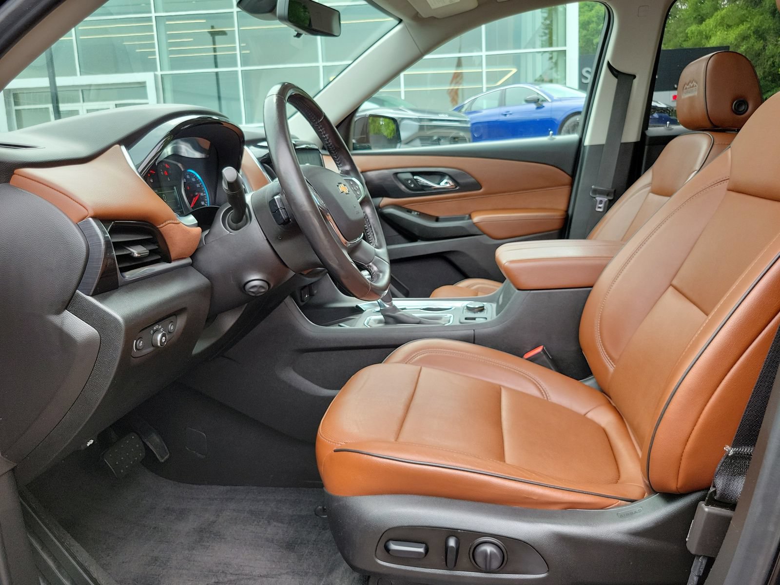 Used 2019 Chevrolet Traverse High Country w/ LPO, Floor Liner Package AWD/4WD image 9