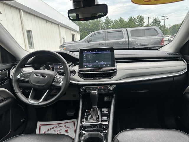 Used 2022 Jeep Compass Limited w/ Sun and Sound Group image 17