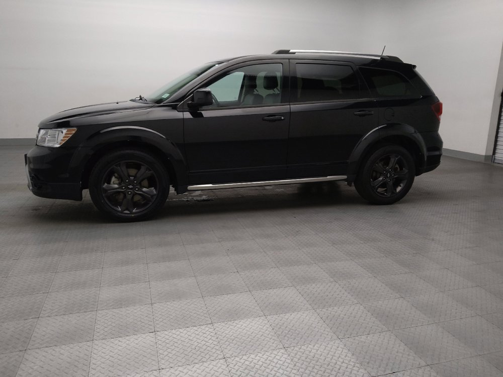 Used 2019 Dodge Journey Crossroad w/ Family Entertainment Group FWD image 2