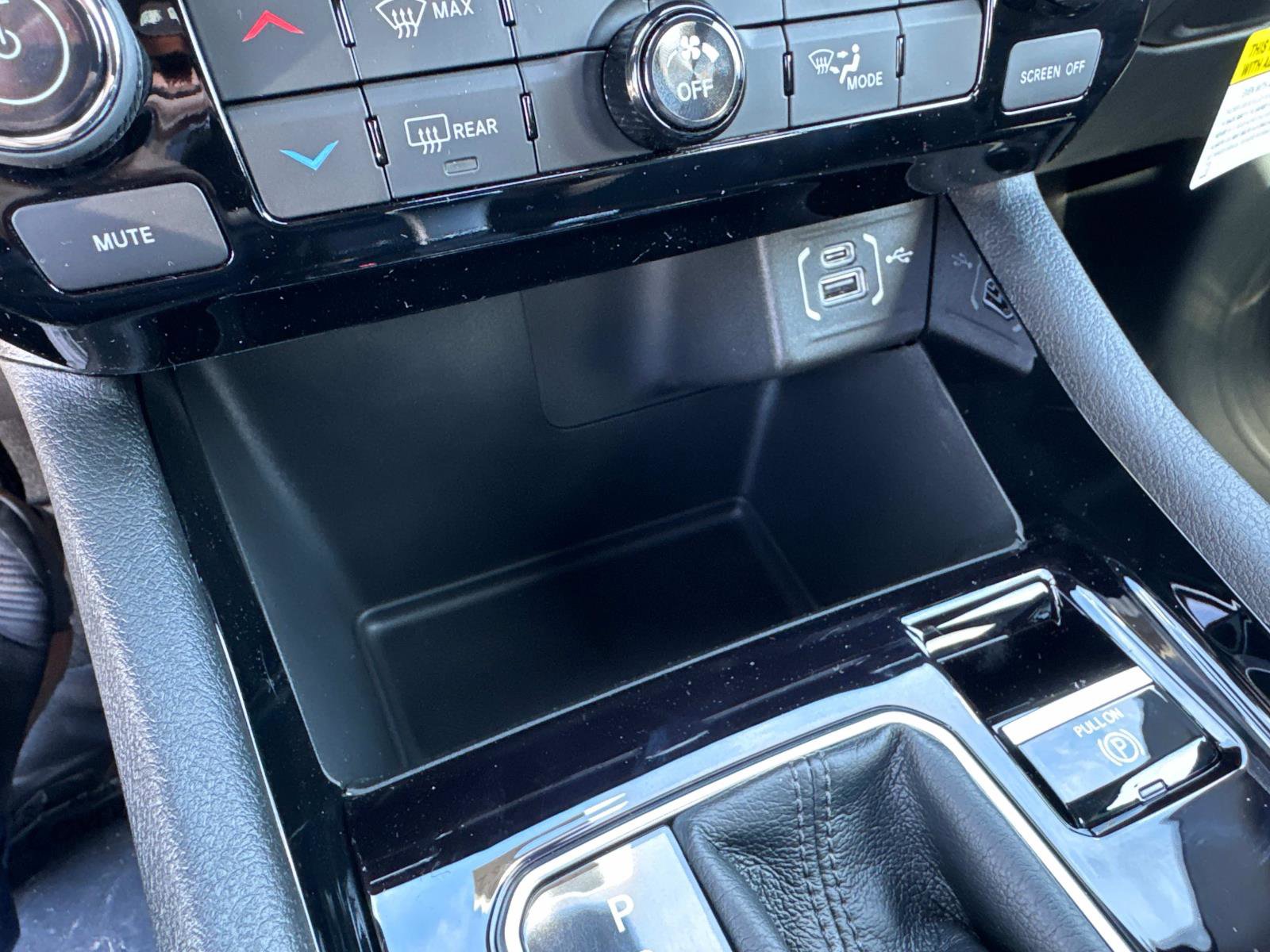 New 2026 Jeep Compass Latitude image 24