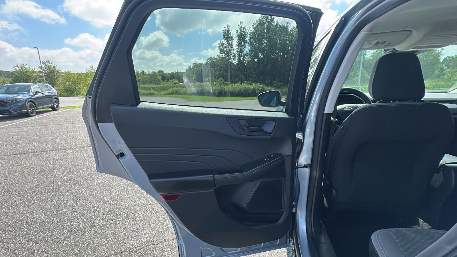 Used 2022 Ford Escape SE w/ Convenience Package image 22