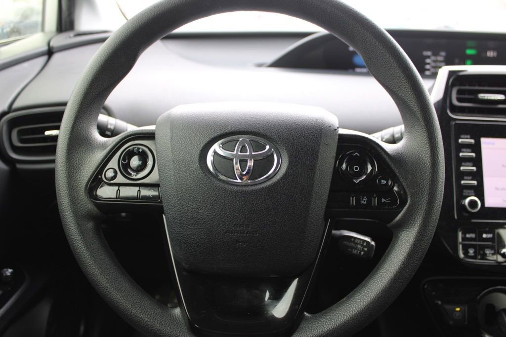 Used 2020 Toyota Prius LE image 28