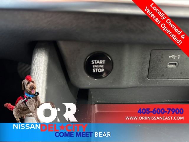 Used 2024 Nissan Rogue SV FWD image 28