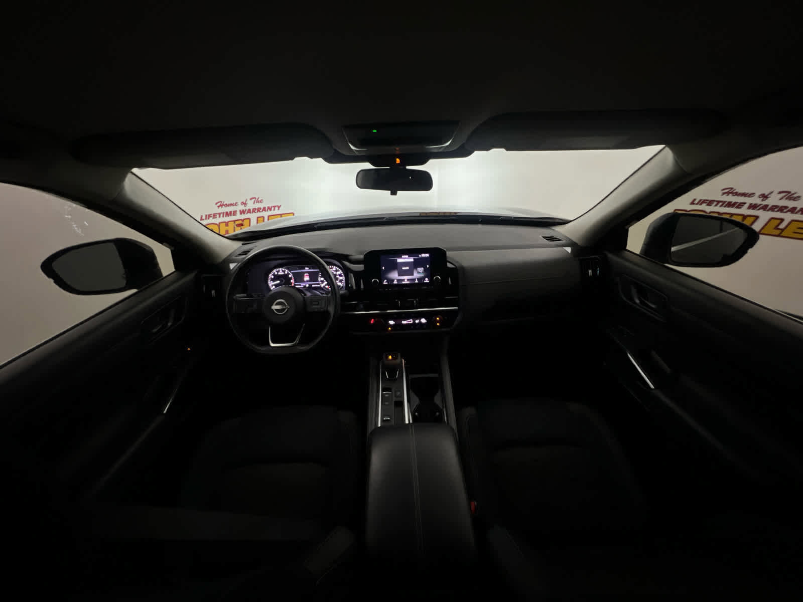 Used 2023 Nissan Pathfinder SV FWD image 16