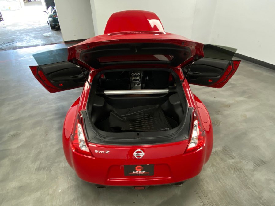 Used 2020 Nissan 370Z Coupe RWD image 43