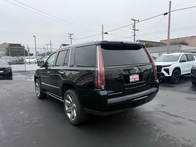 Used 2015 Cadillac Escalade Premium image 3