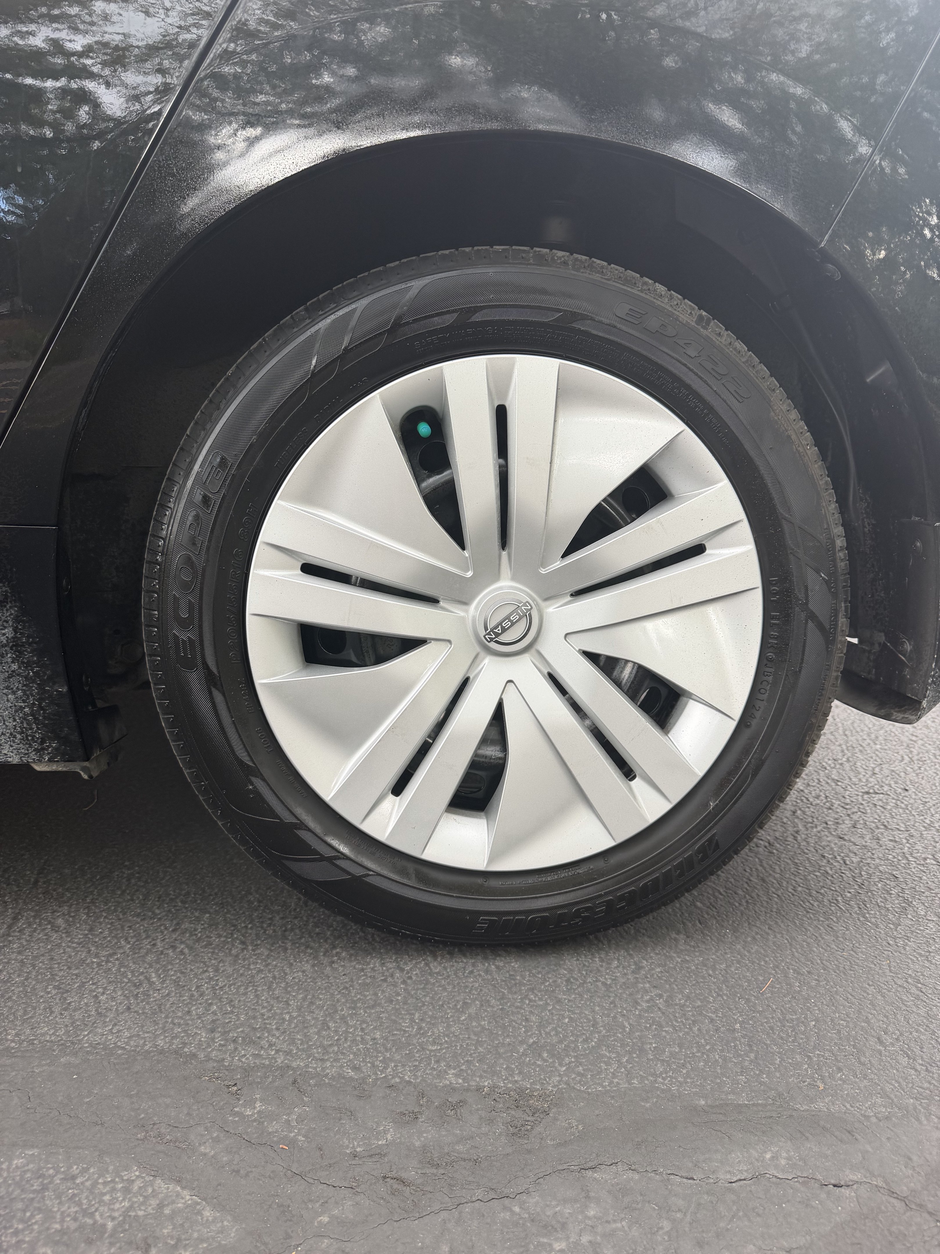 Used 2025 Nissan Leaf S FWD image 14