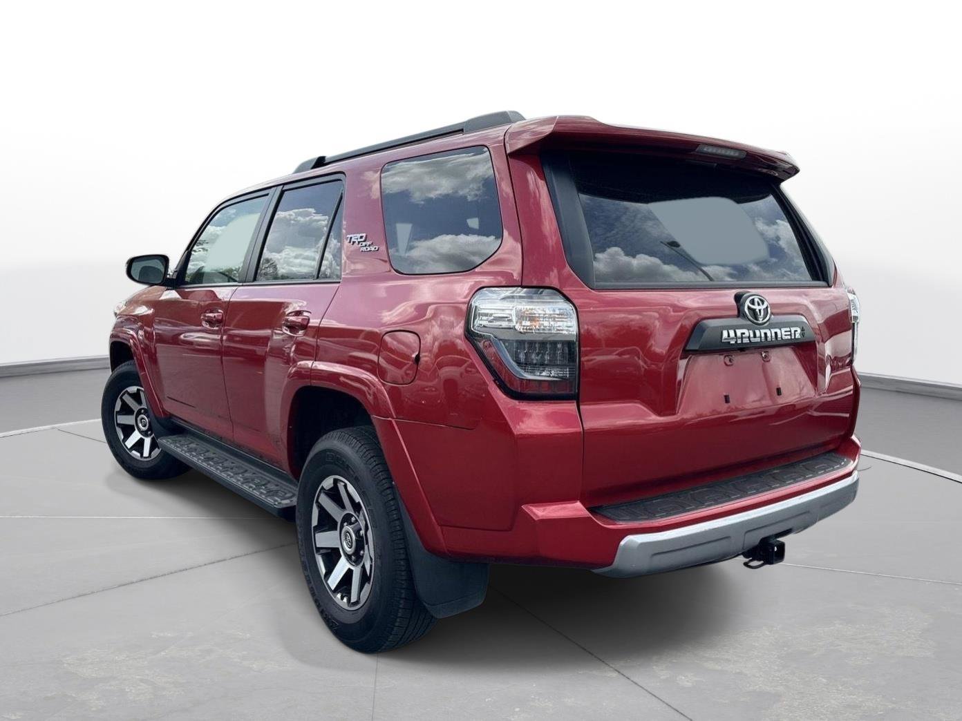 Certified 2024 Toyota 4Runner TRD Off-Road Premium image 8