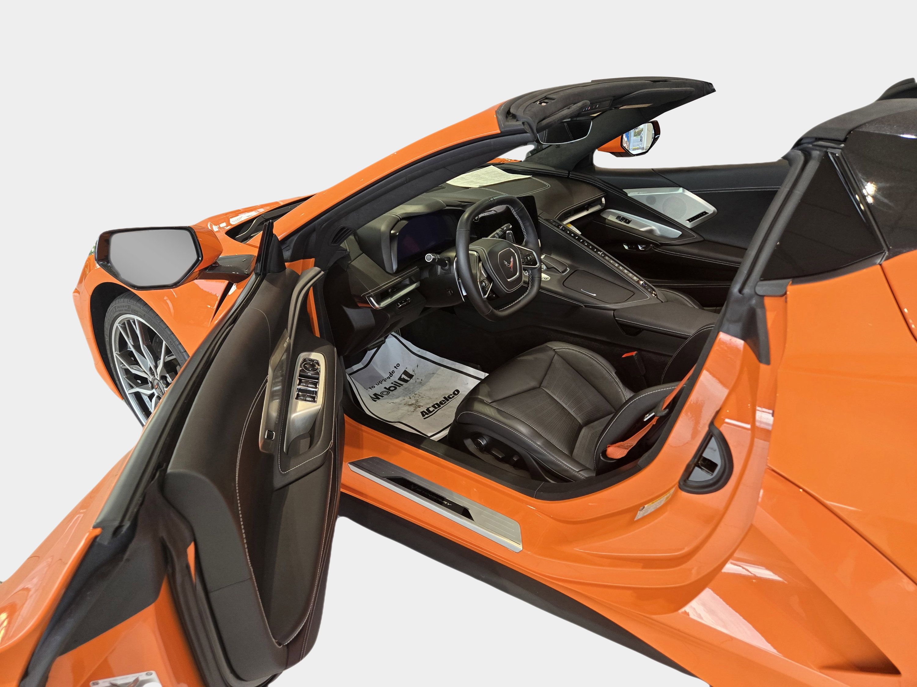 Used 2023 Chevrolet Corvette Stingray Premium Conv w/ Z51 Performance Package image 9