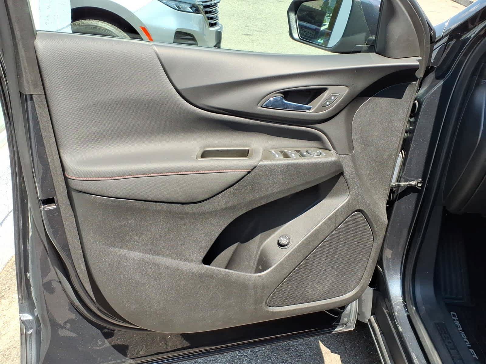 Certified 2023 Chevrolet Equinox RS AWD/4WD image 10