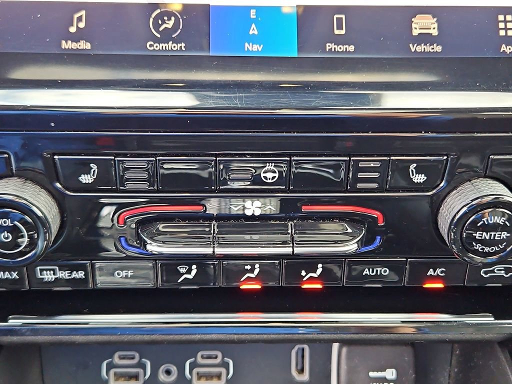 Used 2024 Jeep Grand Cherokee Limited 4xe image 19