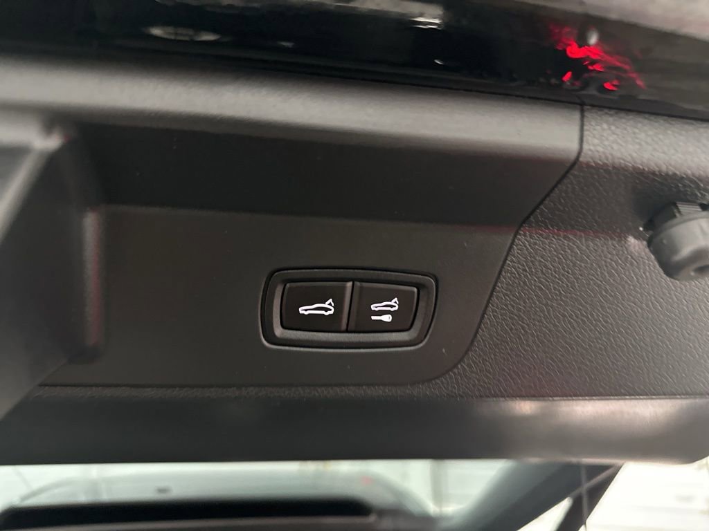 Used 2020 Porsche Panamera GTS w/ Premium Package Plus image 26