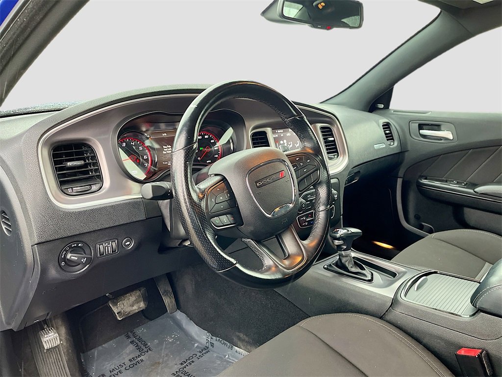 Used 2022 Dodge Charger GT w/ Blacktop Package image 9