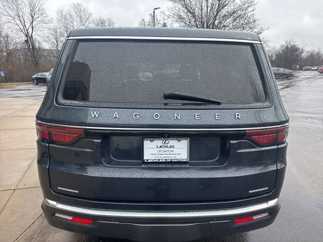 Used 2022 Jeep Wagoneer Series III AWD/4WD image 4