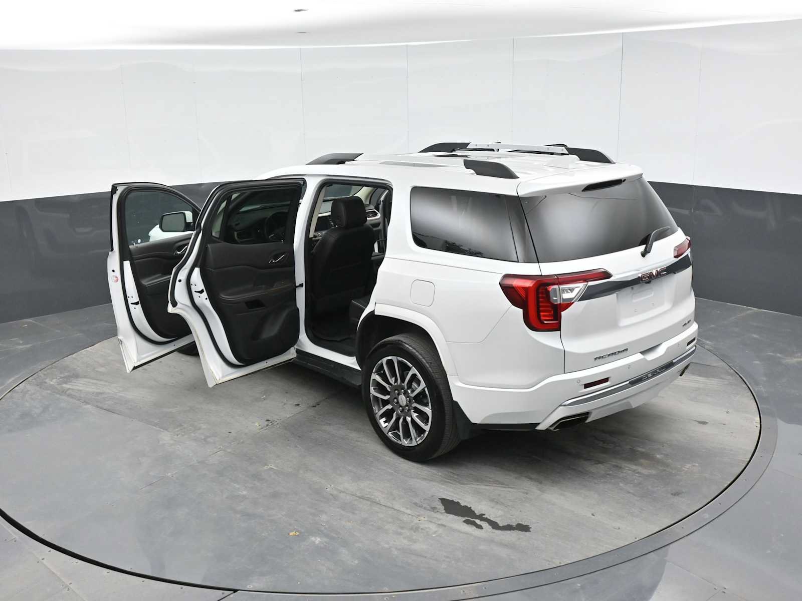 Used 2020 GMC Acadia Denali w/ LPO, Floor Liner Package AWD/4WD image 50