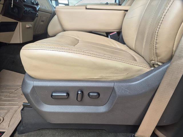Used 2011 Ford F350 Lariat w/ Lariat Interior Pkg AWD/4WD image 14