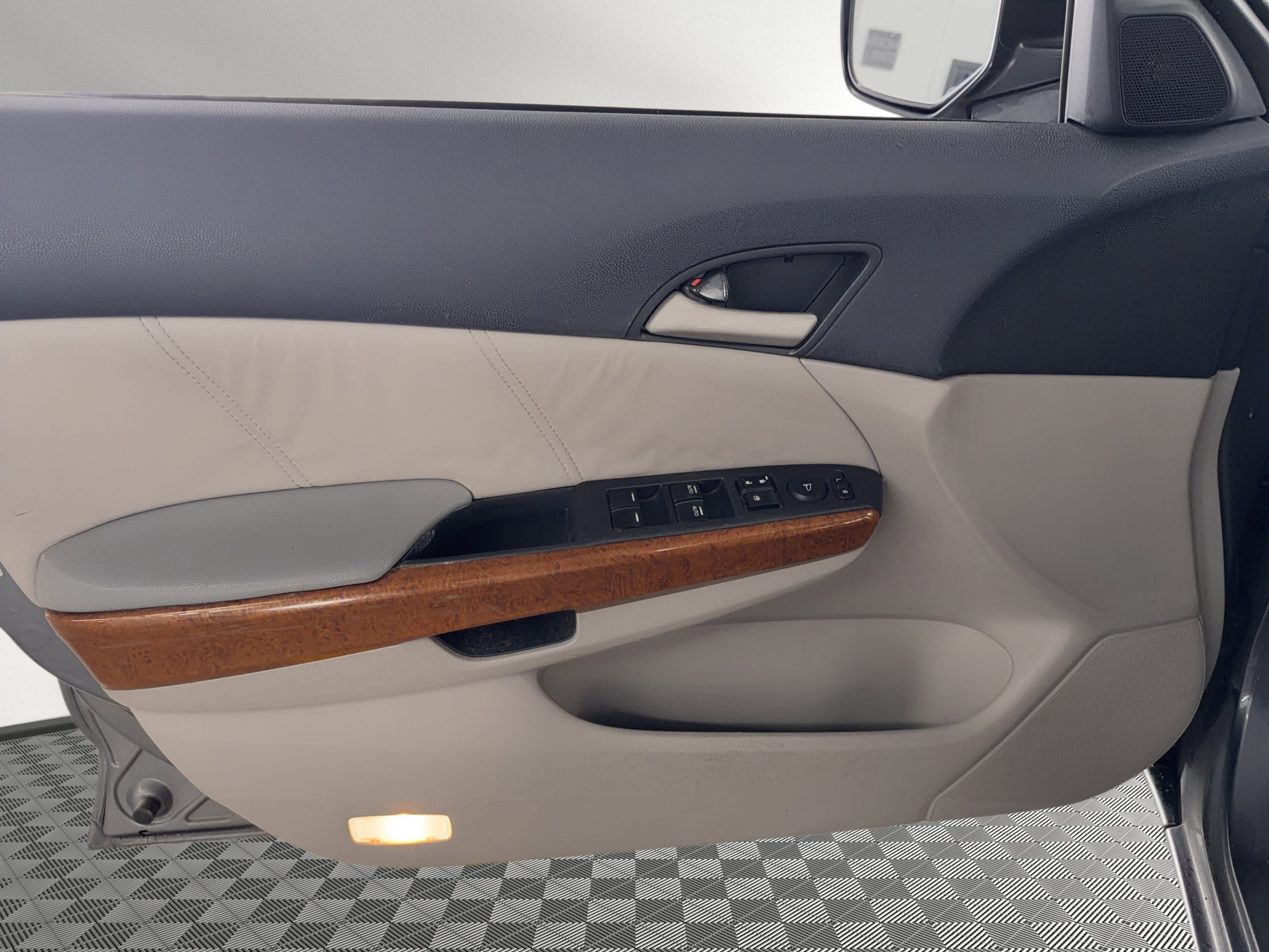 Used 2012 Honda Accord EX-L image 14