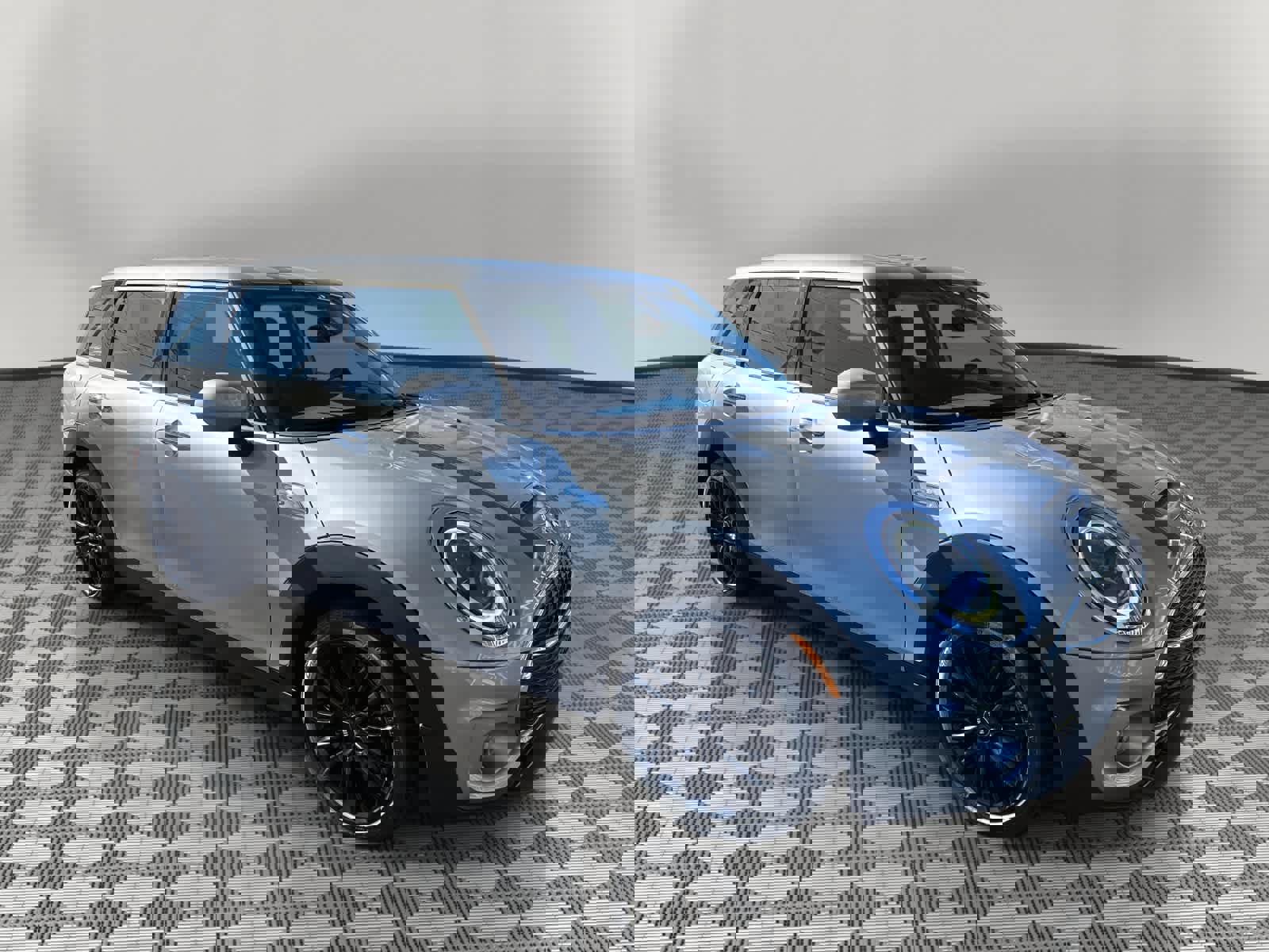 Certified 2024 MINI Cooper Clubman S image 1