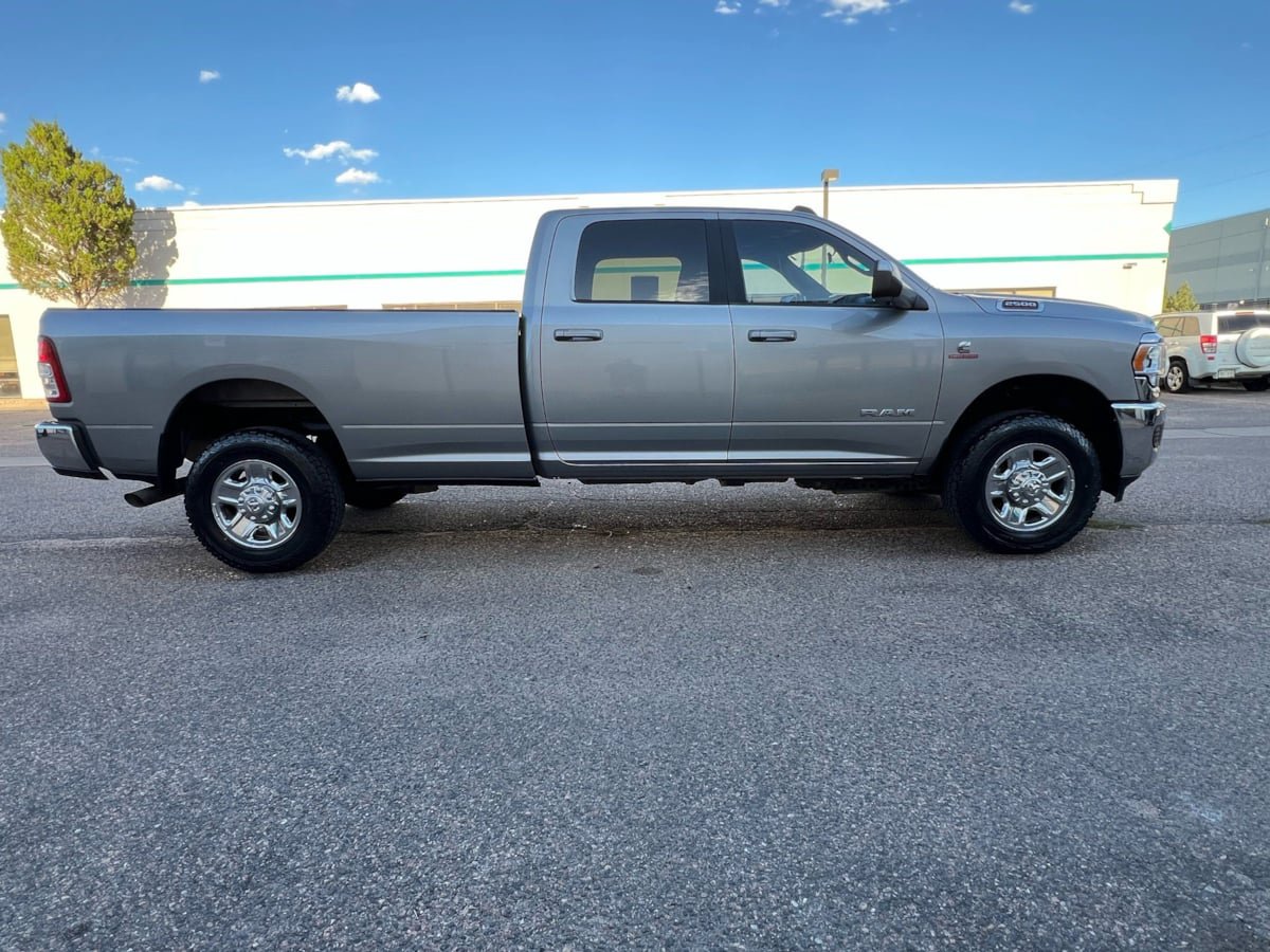 Used 2022 RAM 2500 Big Horn AWD/4WD image 2