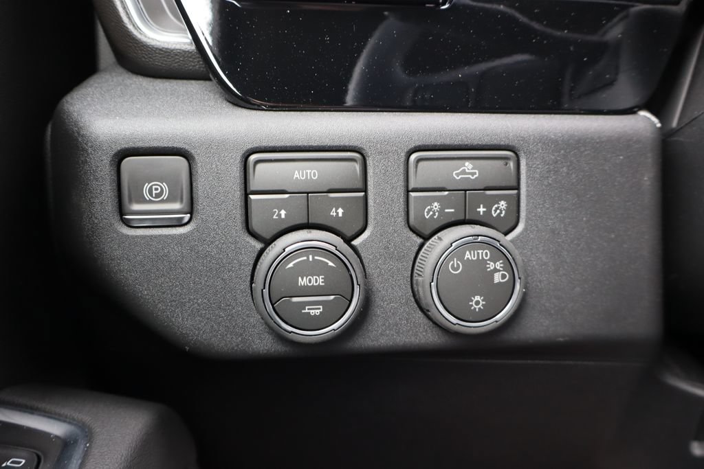 New 2026 Chevrolet Silverado 1500 LT AWD/4WD image 13