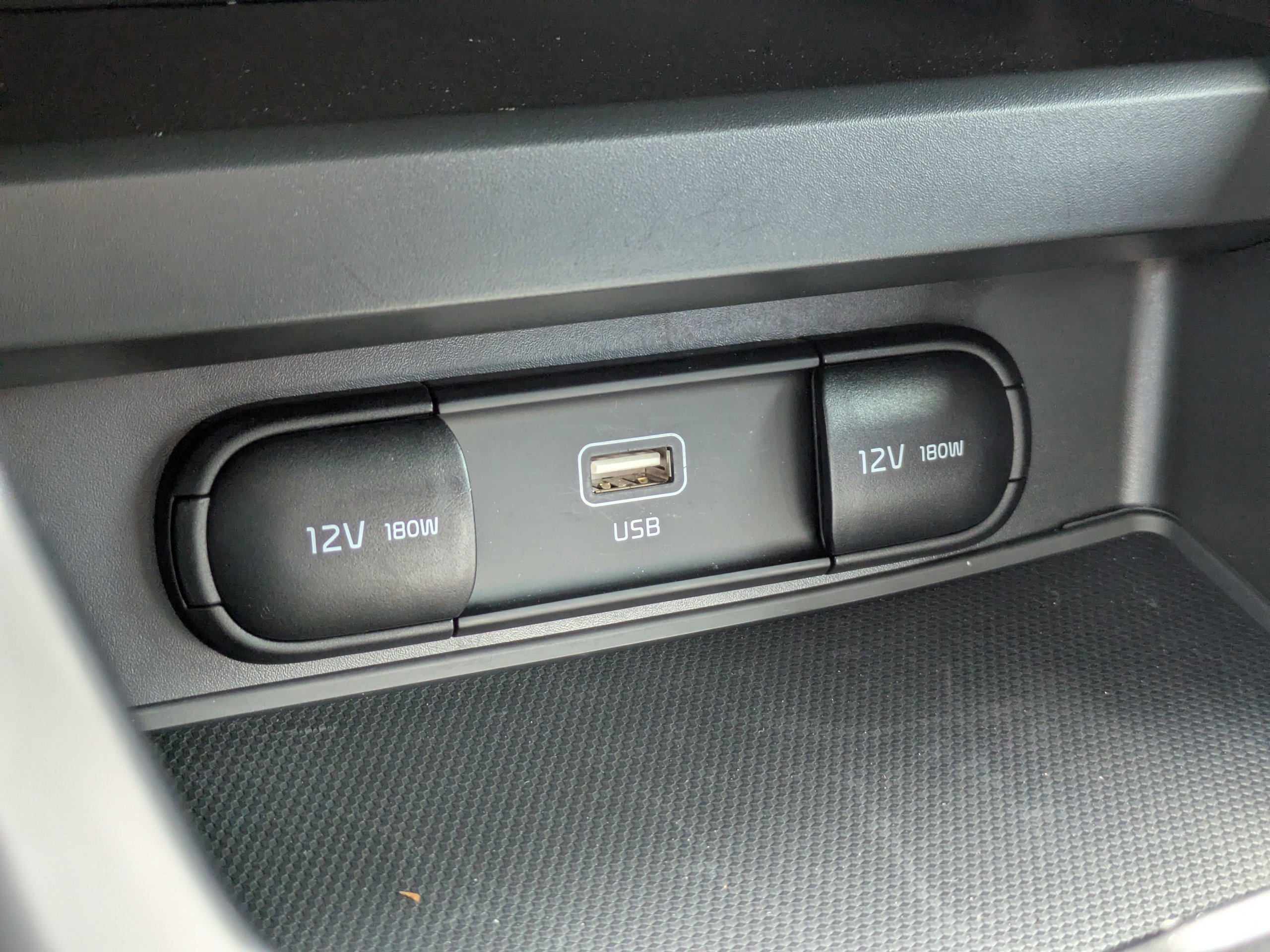 Used 2024 Kia Soul LX w/ Option Group 015 FWD image 22