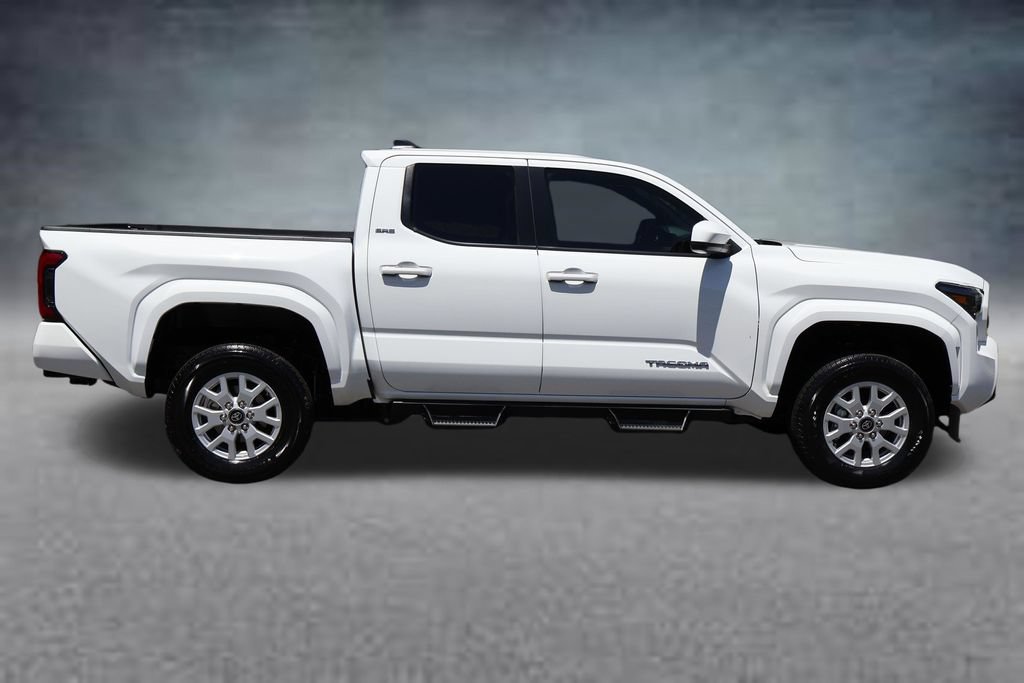 Used 2024 Toyota Tacoma SR5 AWD/4WD image 2