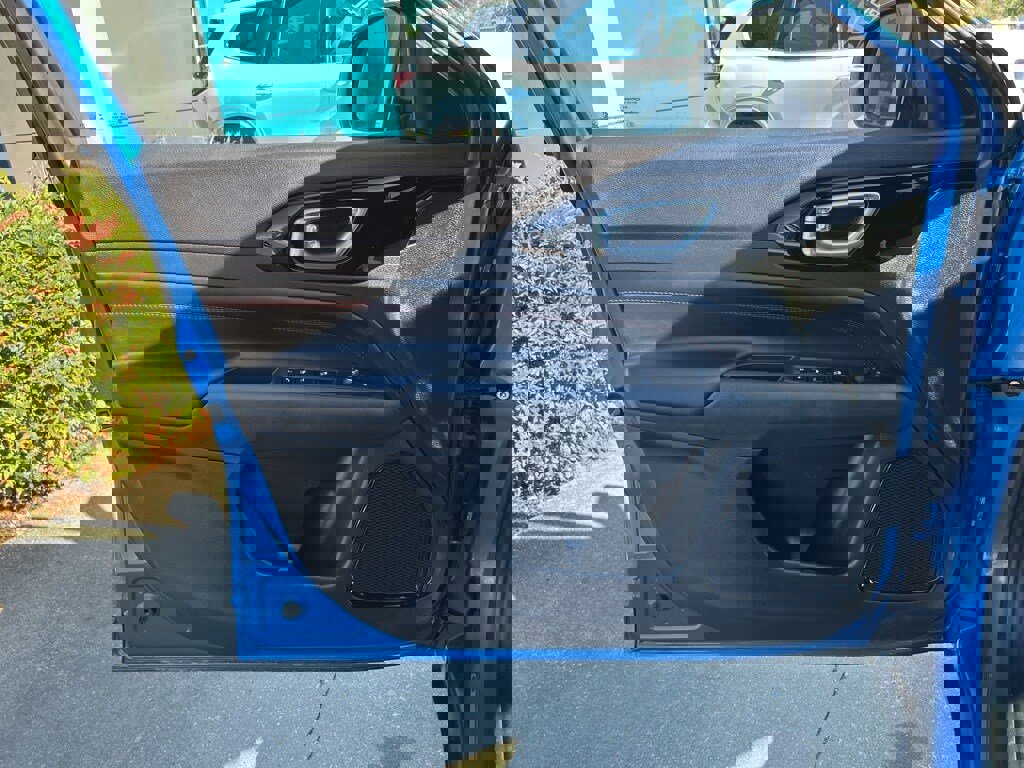 Used 2024 Jeep Compass Trailhawk w/ Trailhawk Convenience Group image 17