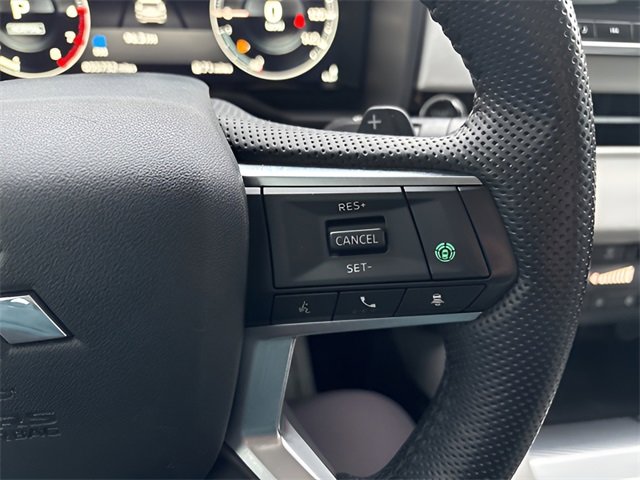 Used 2022 Mitsubishi Outlander SEL image 11