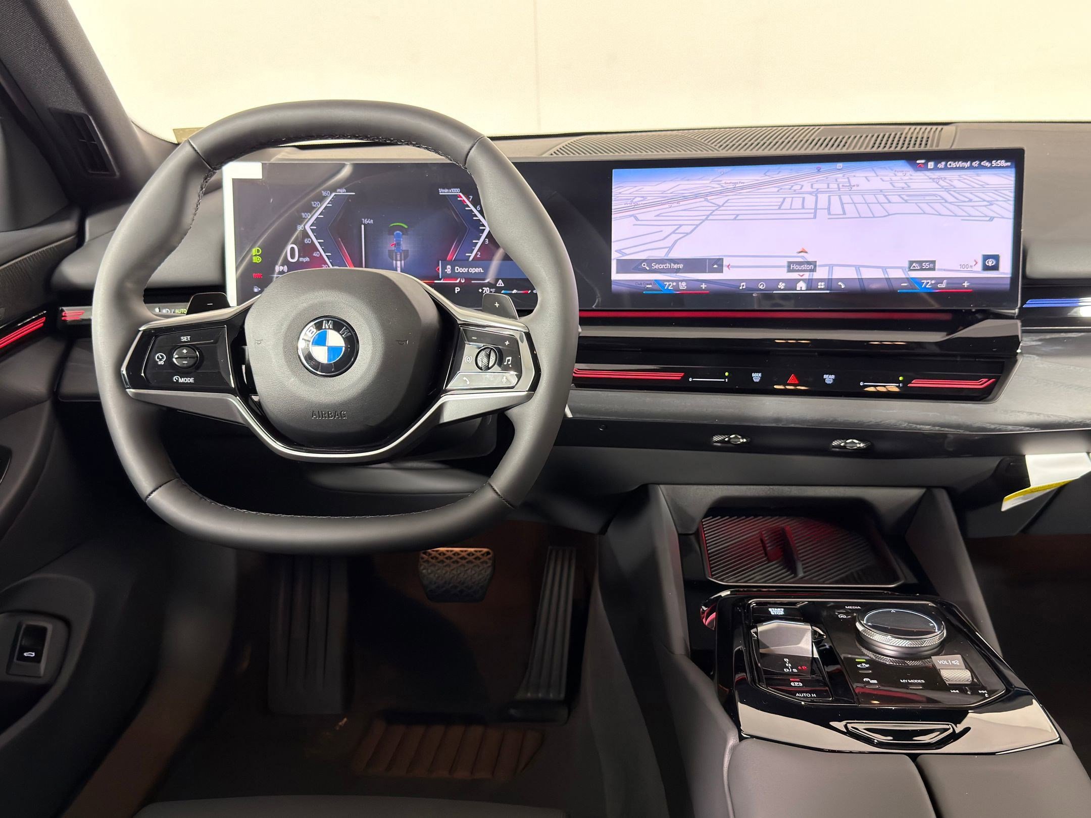 Used 2026 BMW 530i w/ Convenience Package RWD image 4