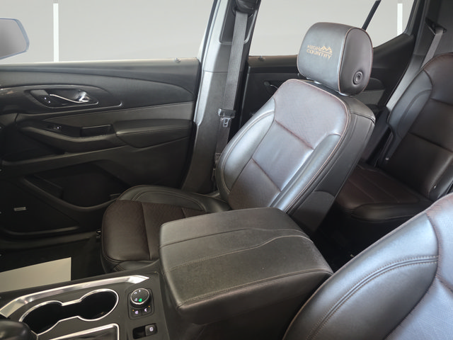 Used 2023 Chevrolet Traverse High Country AWD/4WD image 22