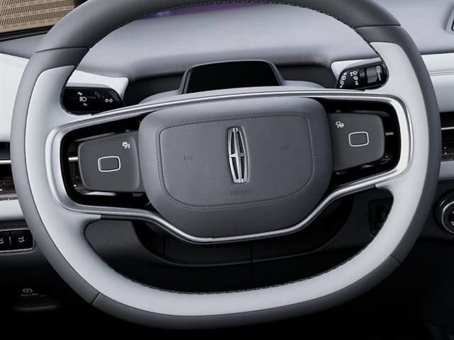 New 2027 Lincoln Navigator Black Label AWD/4WD image 12