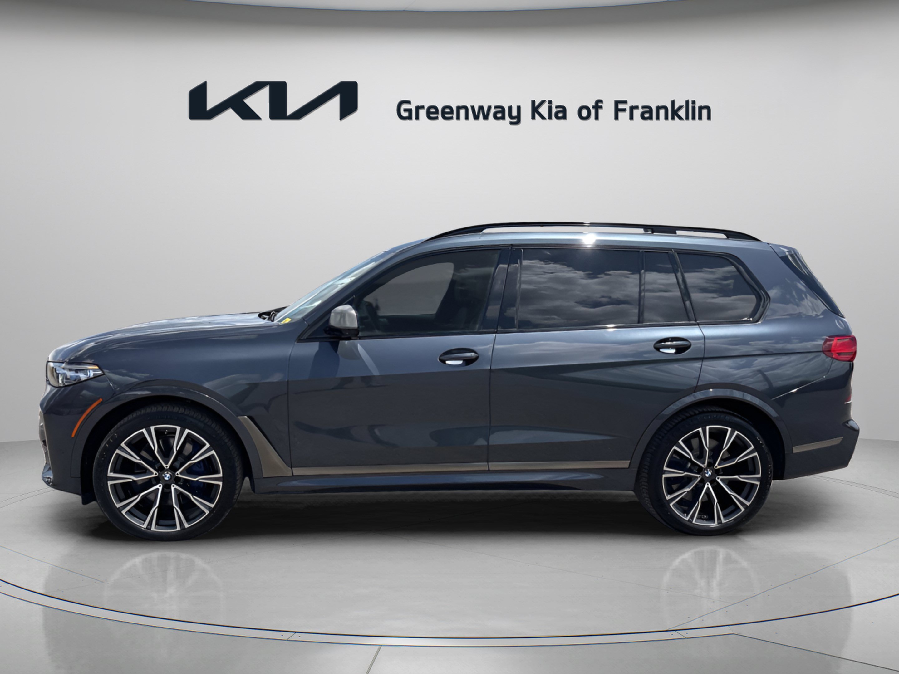Used 2022 BMW X7 M50i AWD/4WD image 4