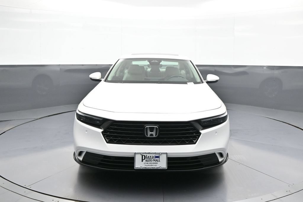 Certified 2024 Honda Accord EX-L image 2