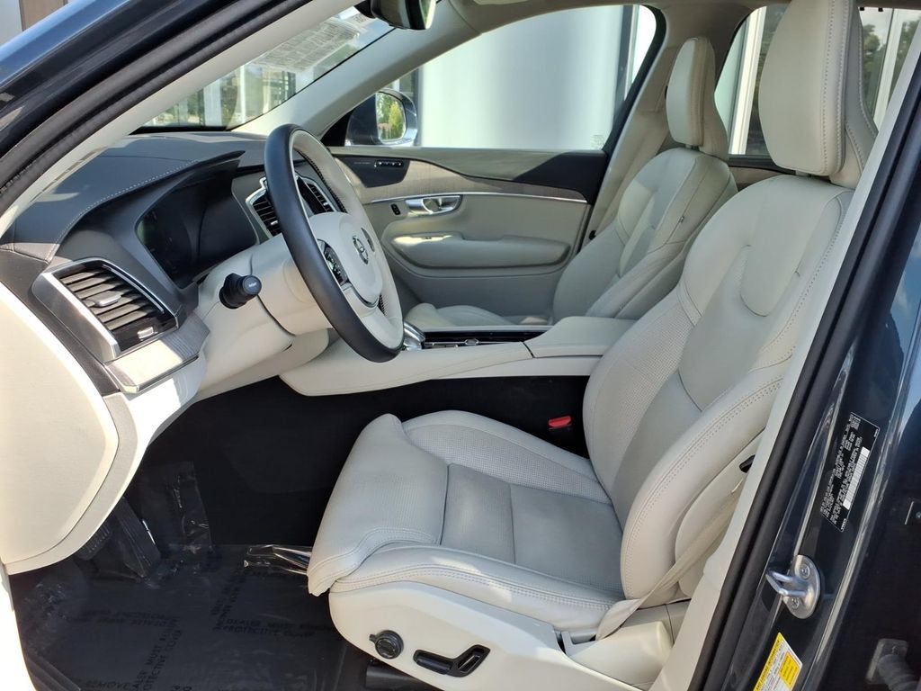 Certified 2024 Volvo XC90 T8 Ultimate w/ Protection Package Premier AWD/4WD image 7